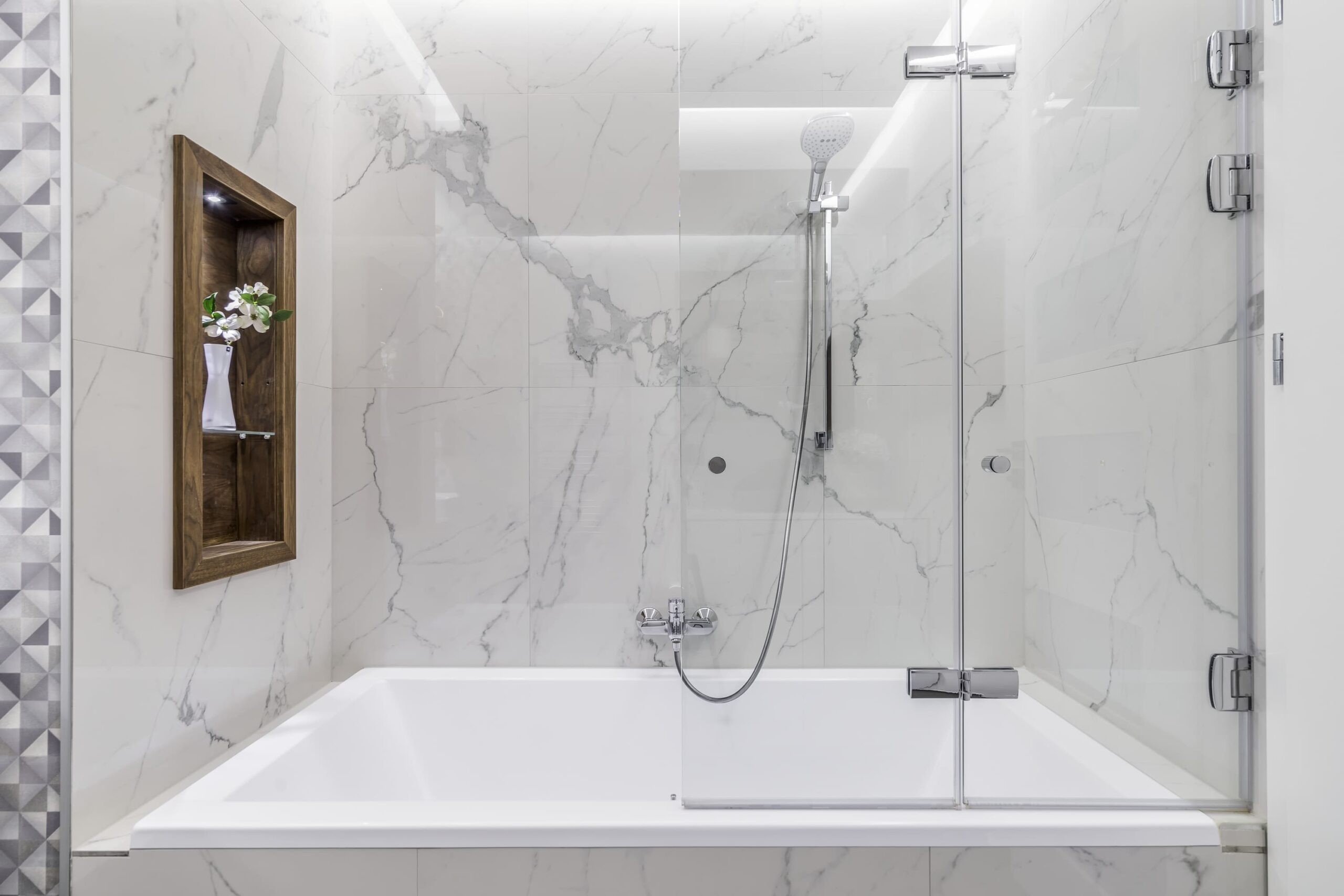 modern-bathroom-white-marble-wall-shower